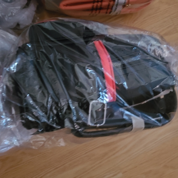 Bundle of 4 NYCC LOUNGEFLY STAR WARS BACKPACKS + 1 WALLET DARTH  MAUL MANDALORIA - Picture 15 of 16